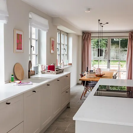 Storchennest Nyaraló Wyk auf Föhr